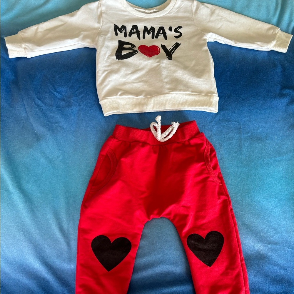 Sweatsuit Size 3-6 Months Infant Boys includes joggers and cute sweatshirt